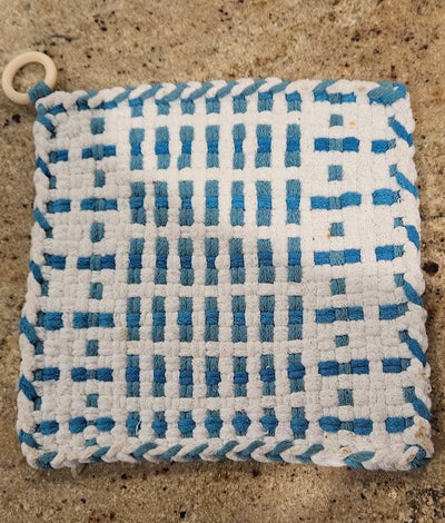 How to attach rings to a potholder