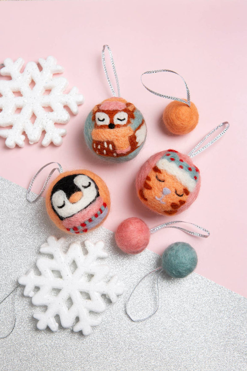 Animal Christmas Baubles Needle Felting Kit-Needle Felting-Hawthorn Handmade-Acorns & Twigs