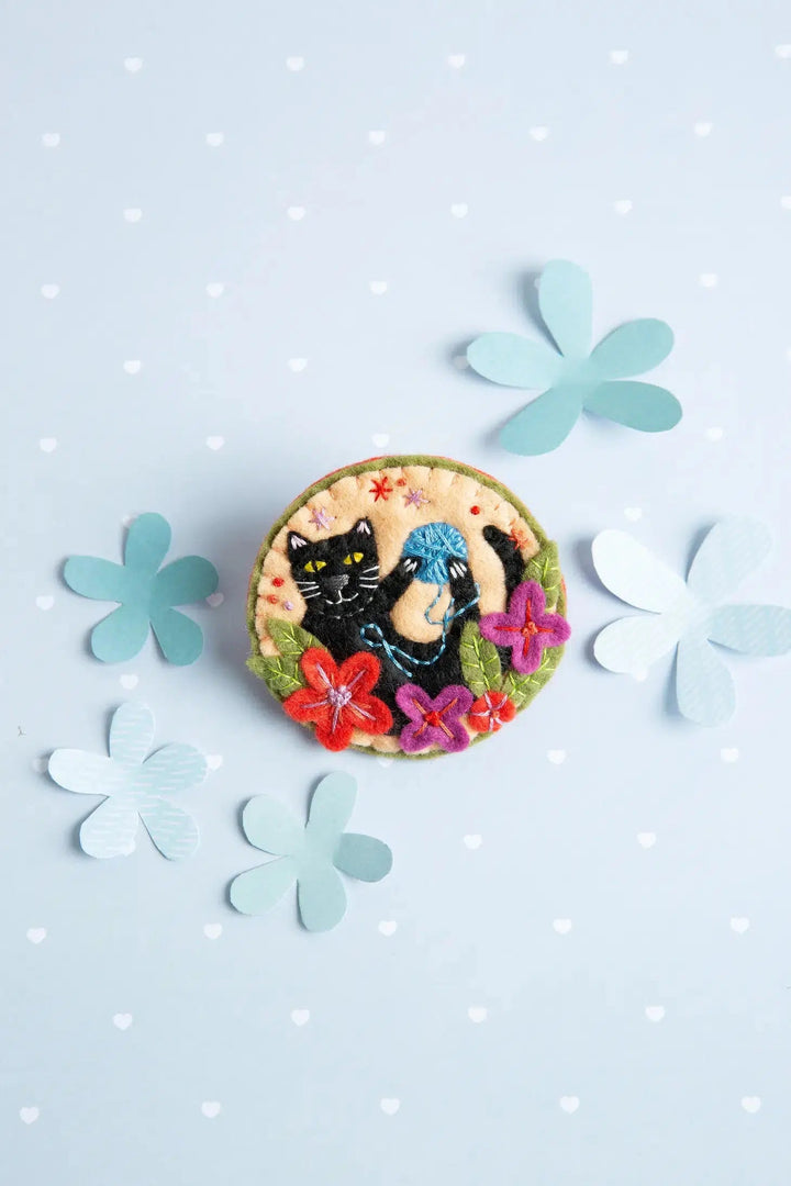 Black Cat Brooch Felt Craft Kit-Felt Craft-Hawthorn Handmade-Acorns &amp; Twigs