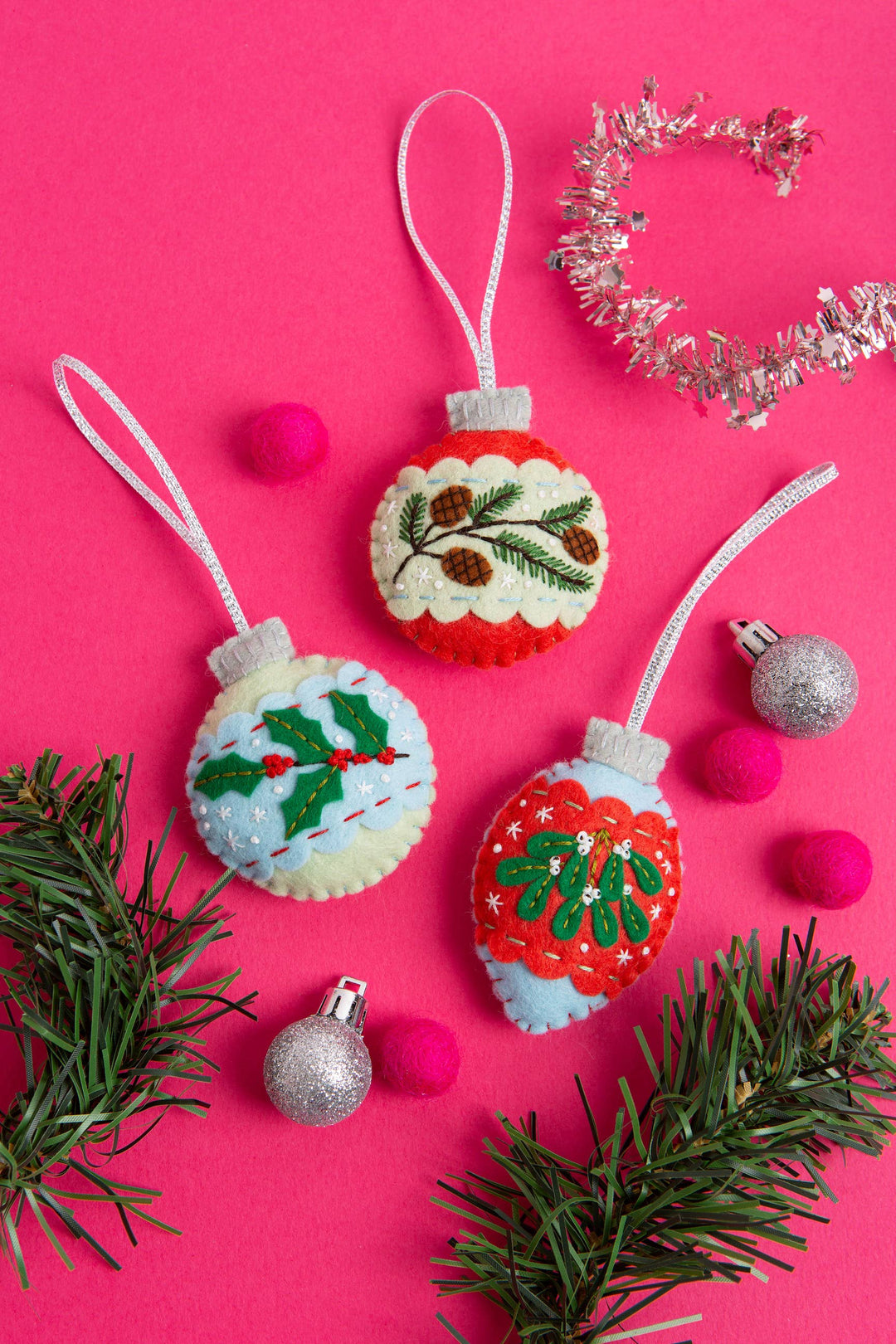 Christmas Baubles Felt Craft Kit-Felt Craft-Hawthorn Handmade-Acorns &amp; Twigs