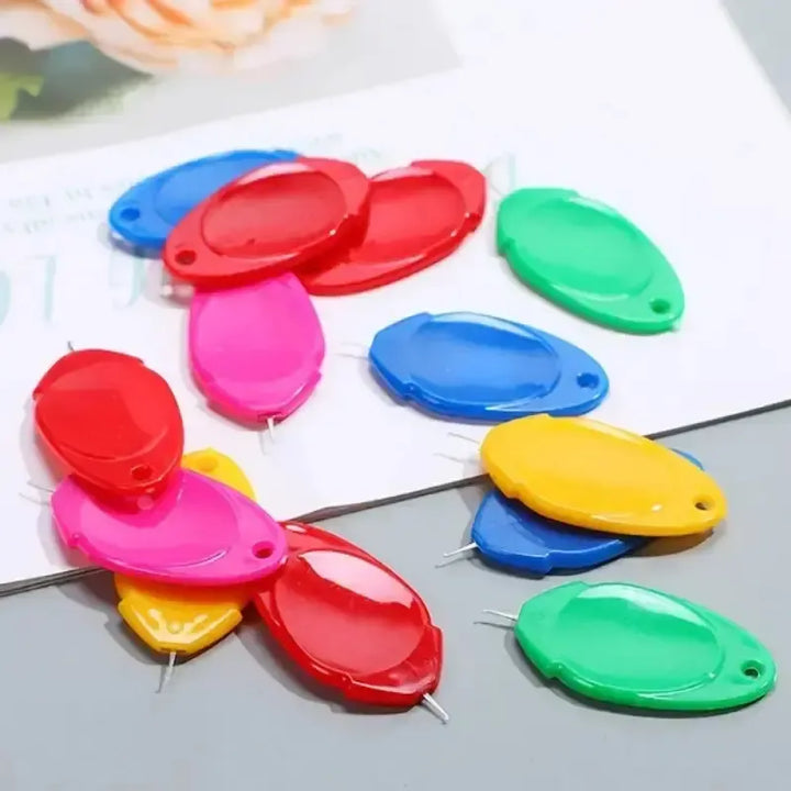 Colorful Plastic Thumb Needle Threader DIY Cross Stitch Tool: 5 Pc-Magnifique Hearts-Acorns &amp; Twigs