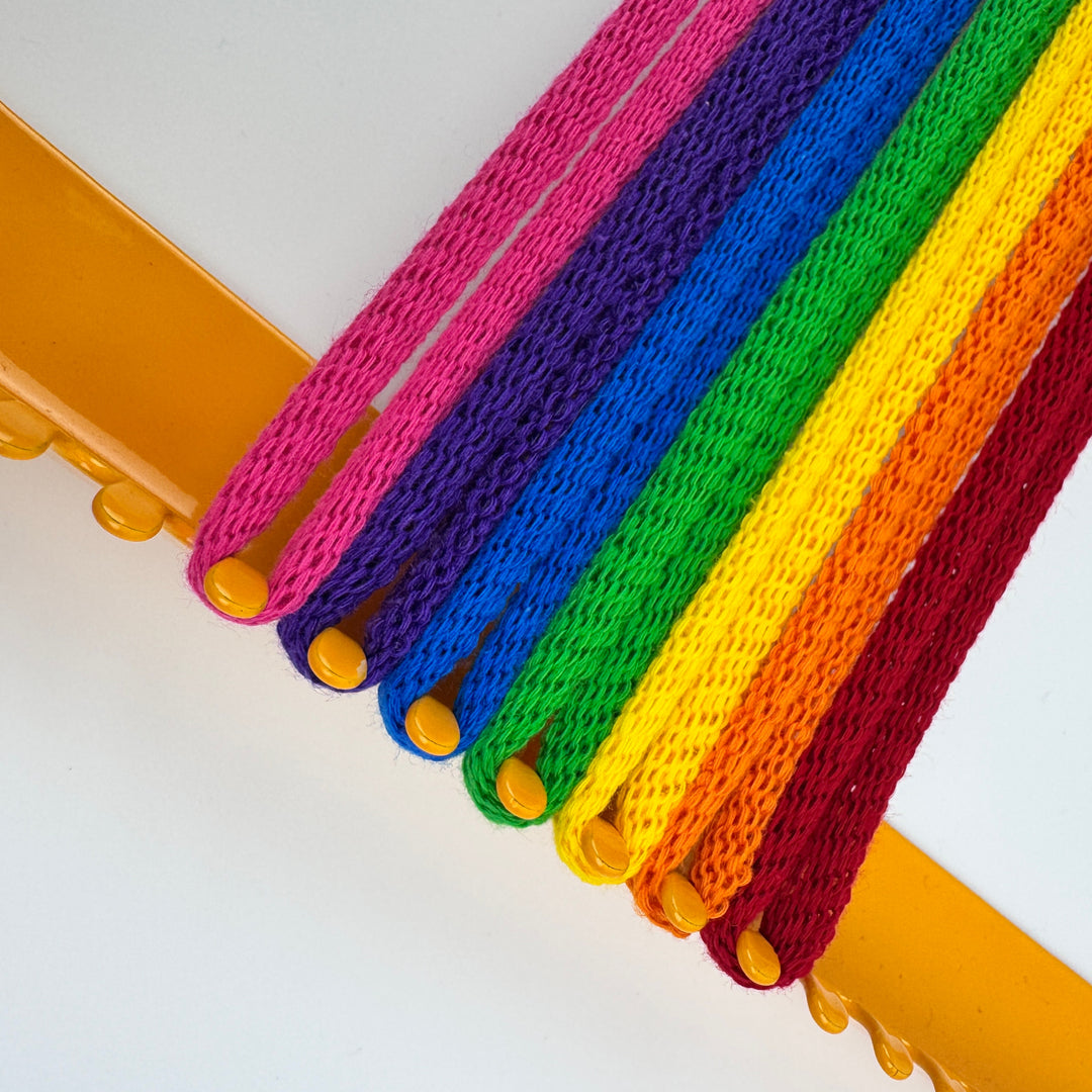 Keep On Looping® Starter Bundle – Model 27 Loom + Loop Assortment