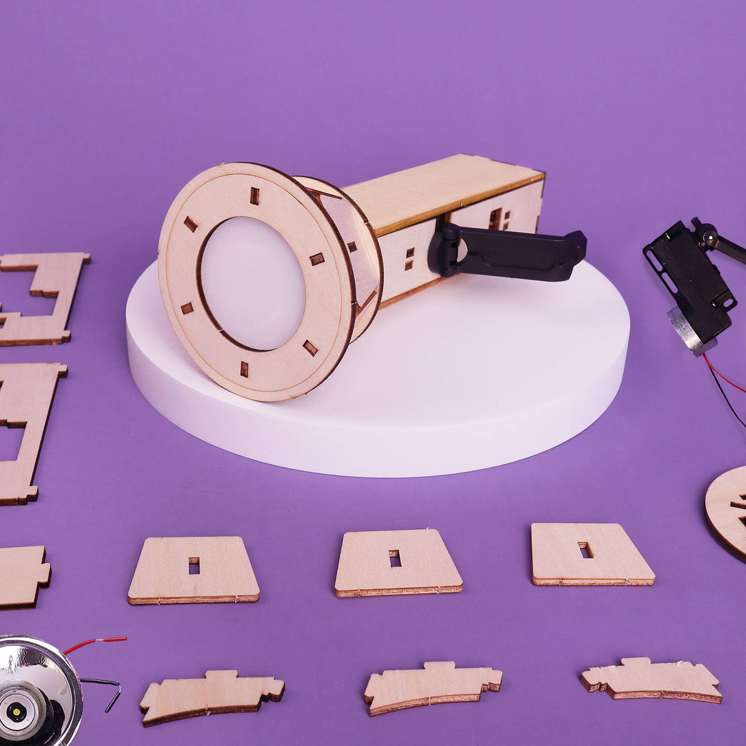 Hand-Crank Flashlight DIY Kit, Educational STEM Toy for Kids-Wooden Toy-Kitsville-Acorns &amp; Twigs