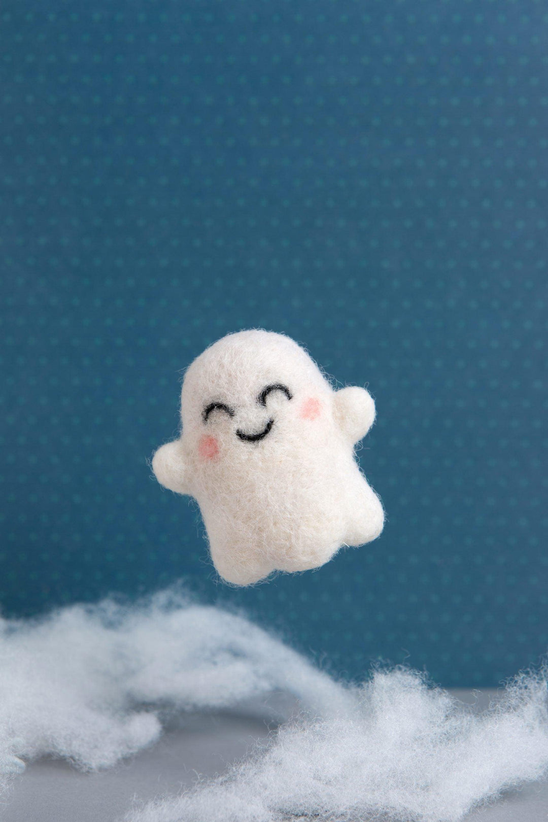Happy Ghost Needle Felting Kit-Needle Felting-Hawthorn Handmade-Acorns &amp; Twigs