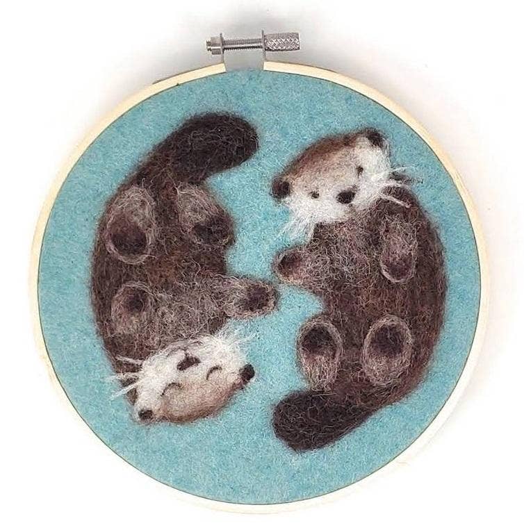 Otters in a Hoop Needle Felting Craft Kit-Needle Felting-The Crafty Kit Company-Acorns &amp; Twigs