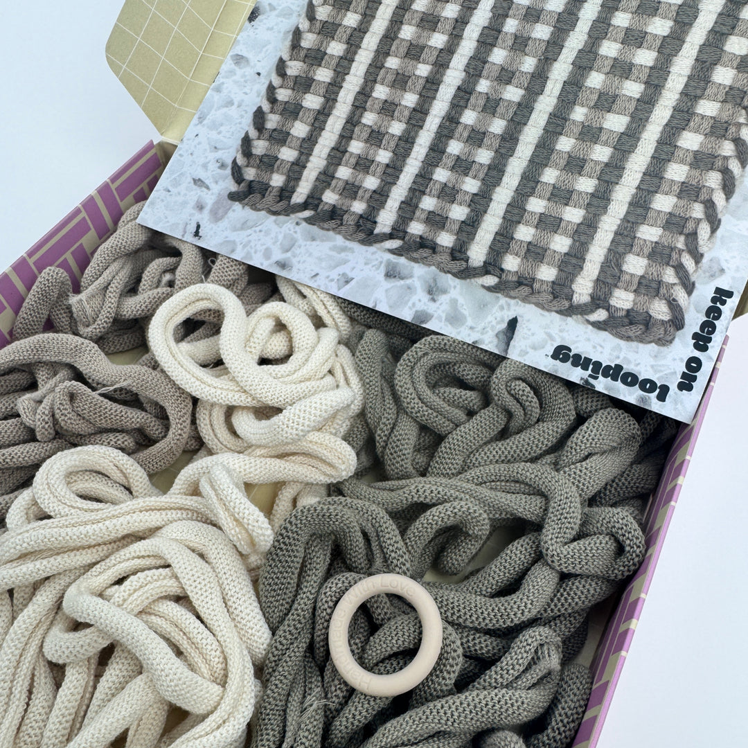 Sculpture Potholder Kit (10")