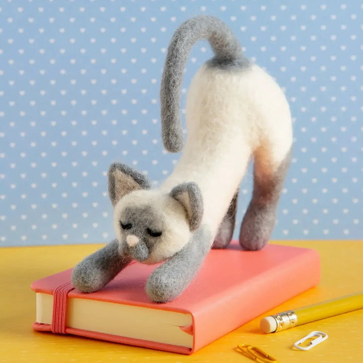 Stretching Cat Needle Felting Kit-Needle Felting-Hawthorn Handmade-Acorns &amp; Twigs