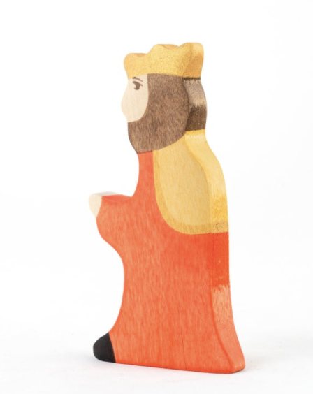 Wooden King and Queen figurines: Light-Baby Toy-PoppyBabyCo-Acorns &amp; Twigs