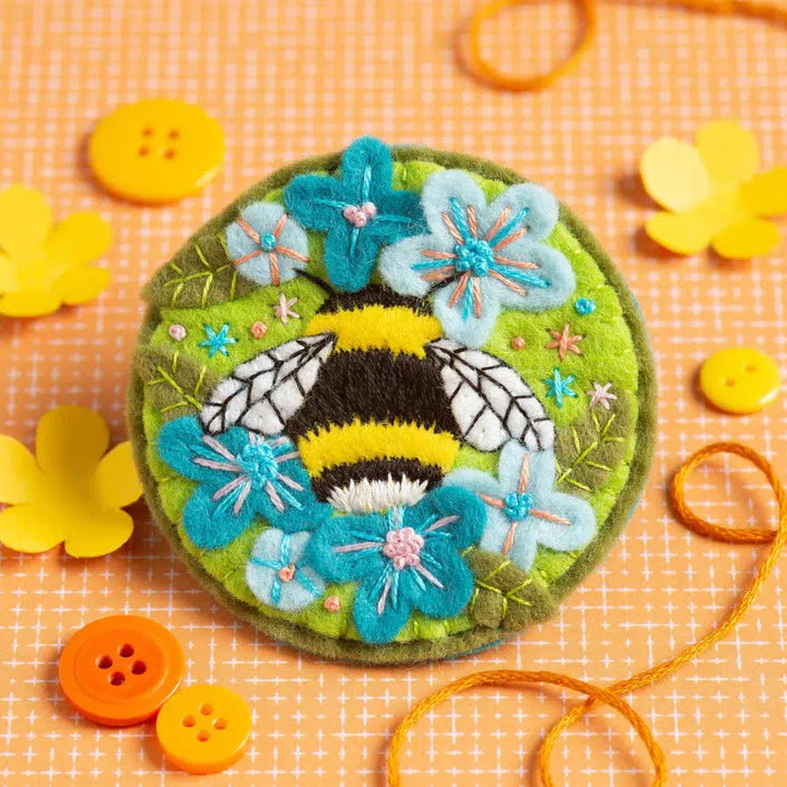 Bumble Bee Felt Craft Brooch Kit-Felt Craft-Hawthorn Handmade-Acorns &amp; Twigs