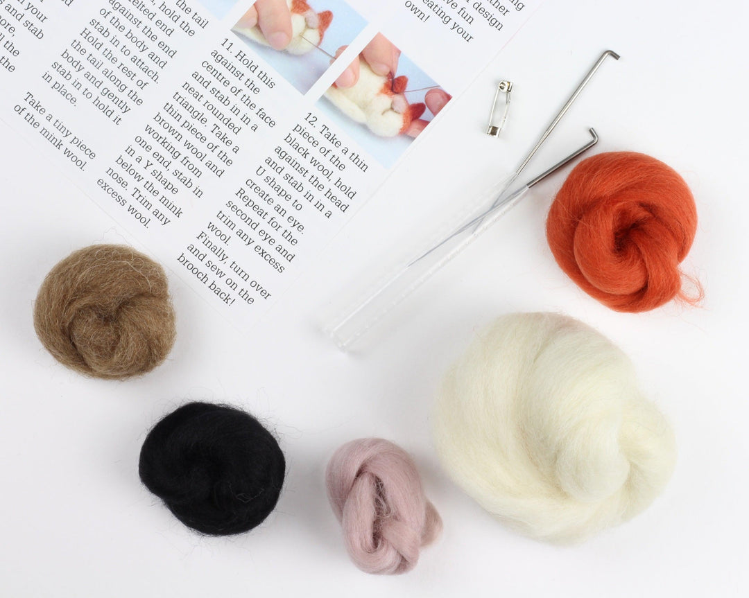 Cat Brooch Needle Felting Kit-Needle Felting-Hawthorn Handmade-Acorns &amp; Twigs