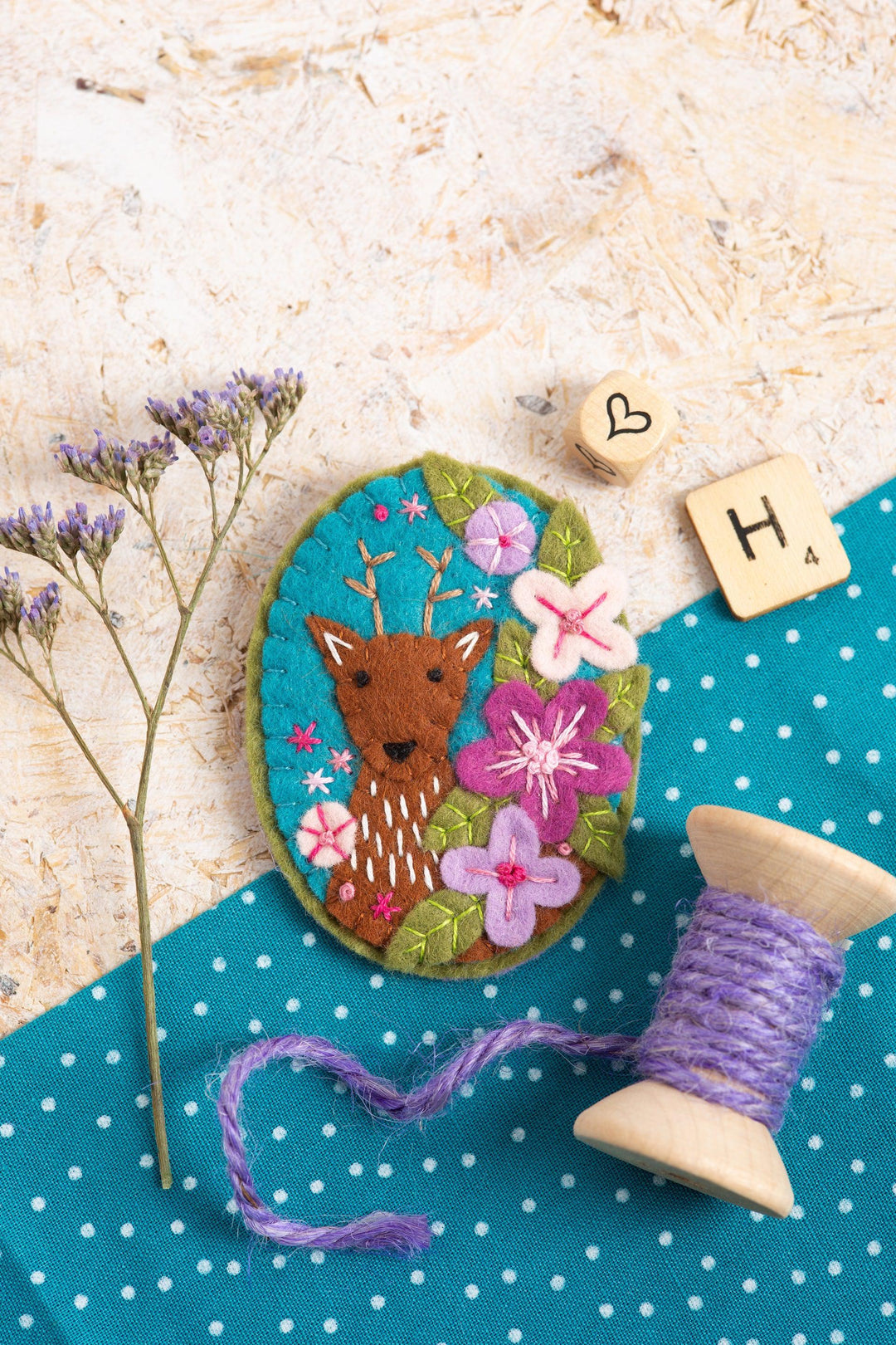Deer Felt Craft Kit (Brooch)-Felt Craft-Hawthorn Handmade-Acorns &amp; Twigs