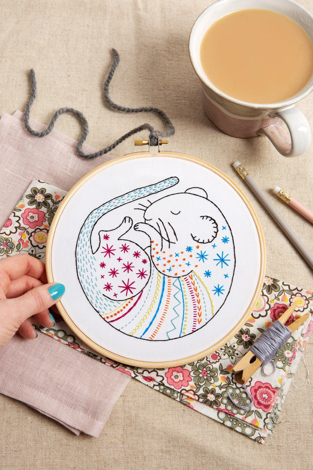 Dormouse Embroidery Kit-Embroidery-Hawthorn Handmade-Acorns &amp; Twigs