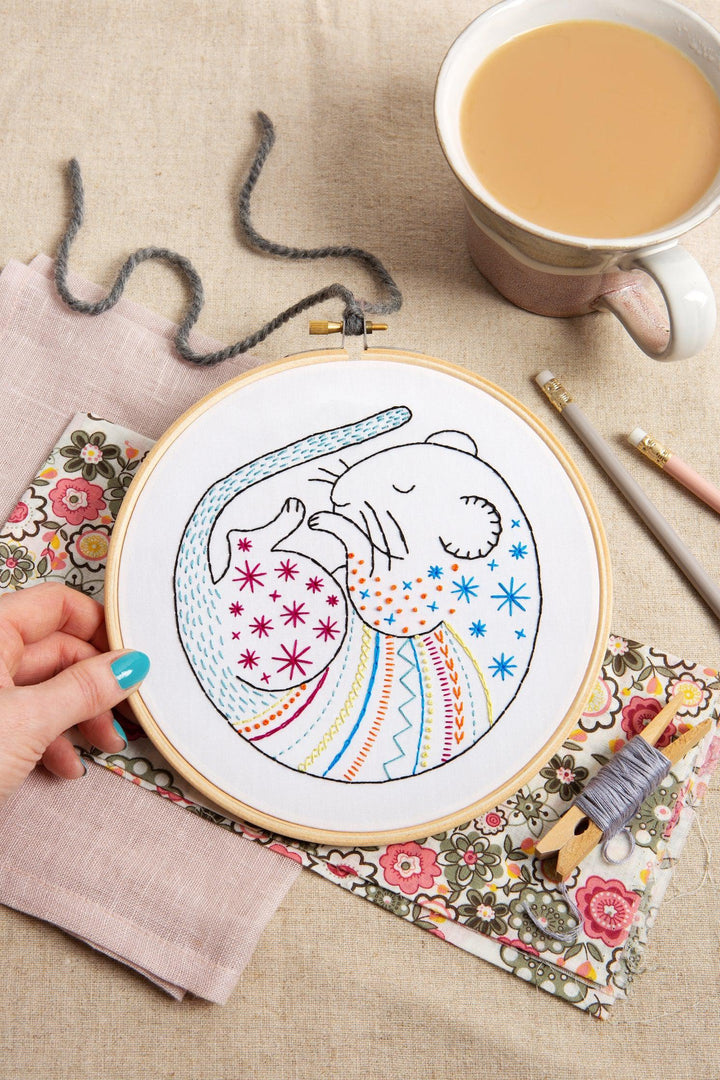 Dormouse Embroidery Kit-Embroidery-Hawthorn Handmade-Acorns &amp; Twigs