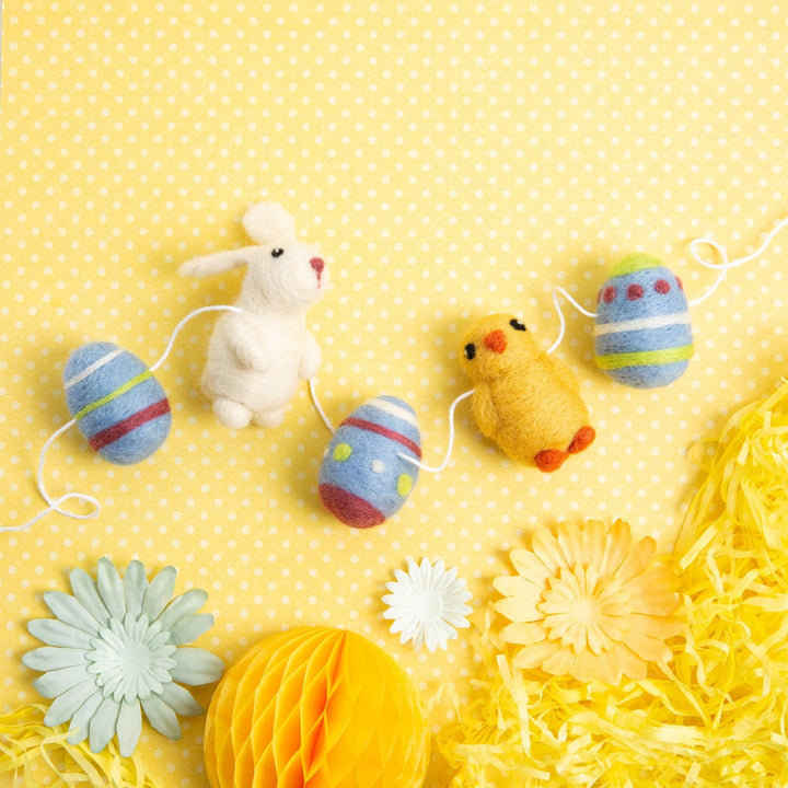 Easter Garland Needle Felting Kit-Needle Felting-Hawthorn Handmade-Acorns &amp; Twigs