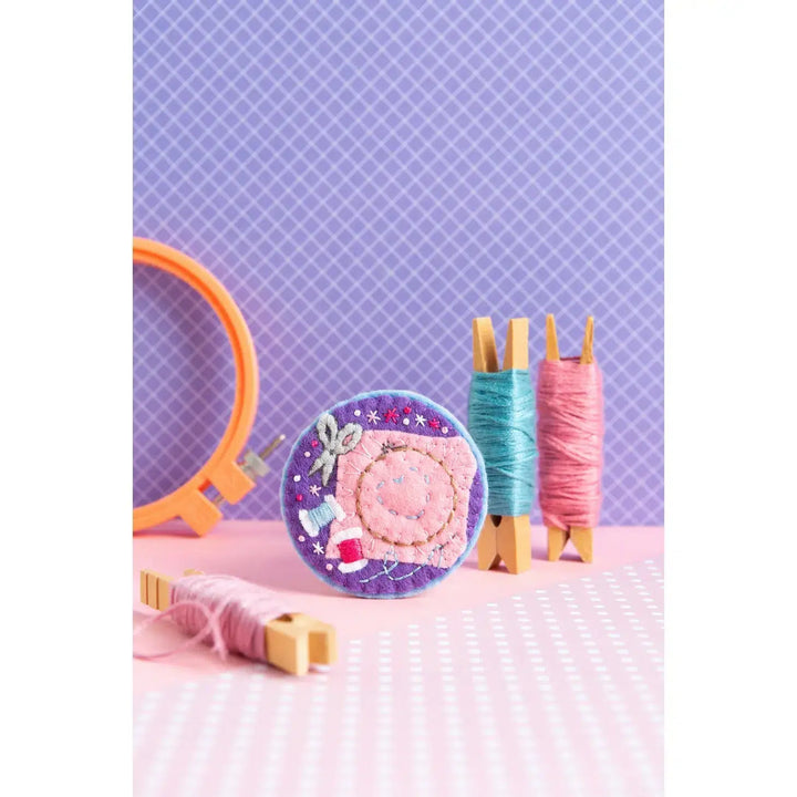 Embroidery - Felt Craft Brooch Kit-Felt Craft-Hawthorn Handmade-Acorns &amp; Twigs