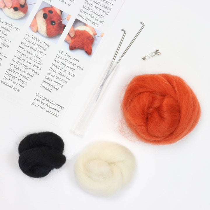 Fox Brooch Felting Kit-Needle Felting-Hawthorn Handmade-Acorns &amp; Twigs
