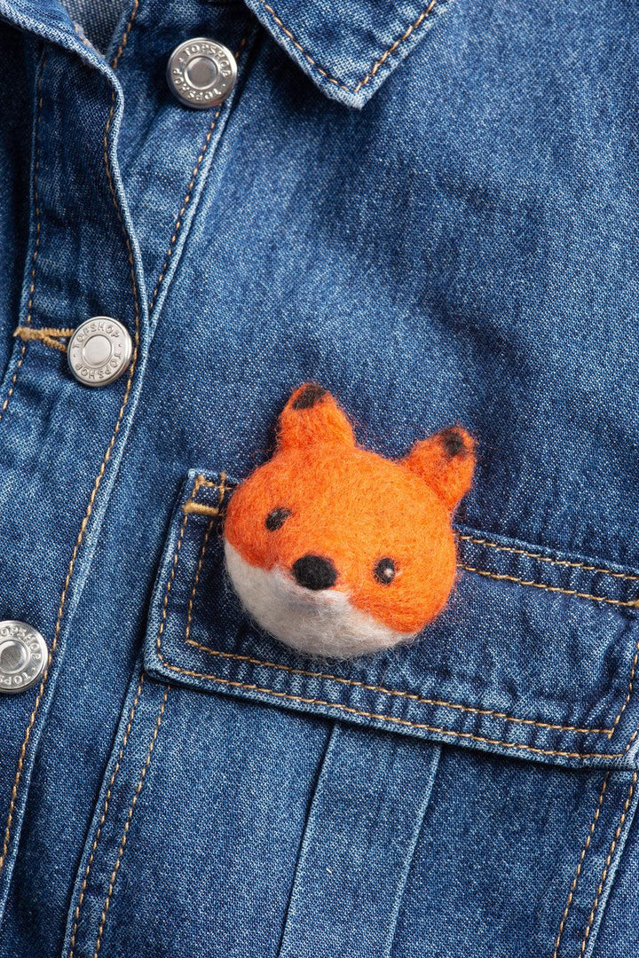 Fox Brooch Felting Kit-Needle Felting-Hawthorn Handmade-Acorns &amp; Twigs