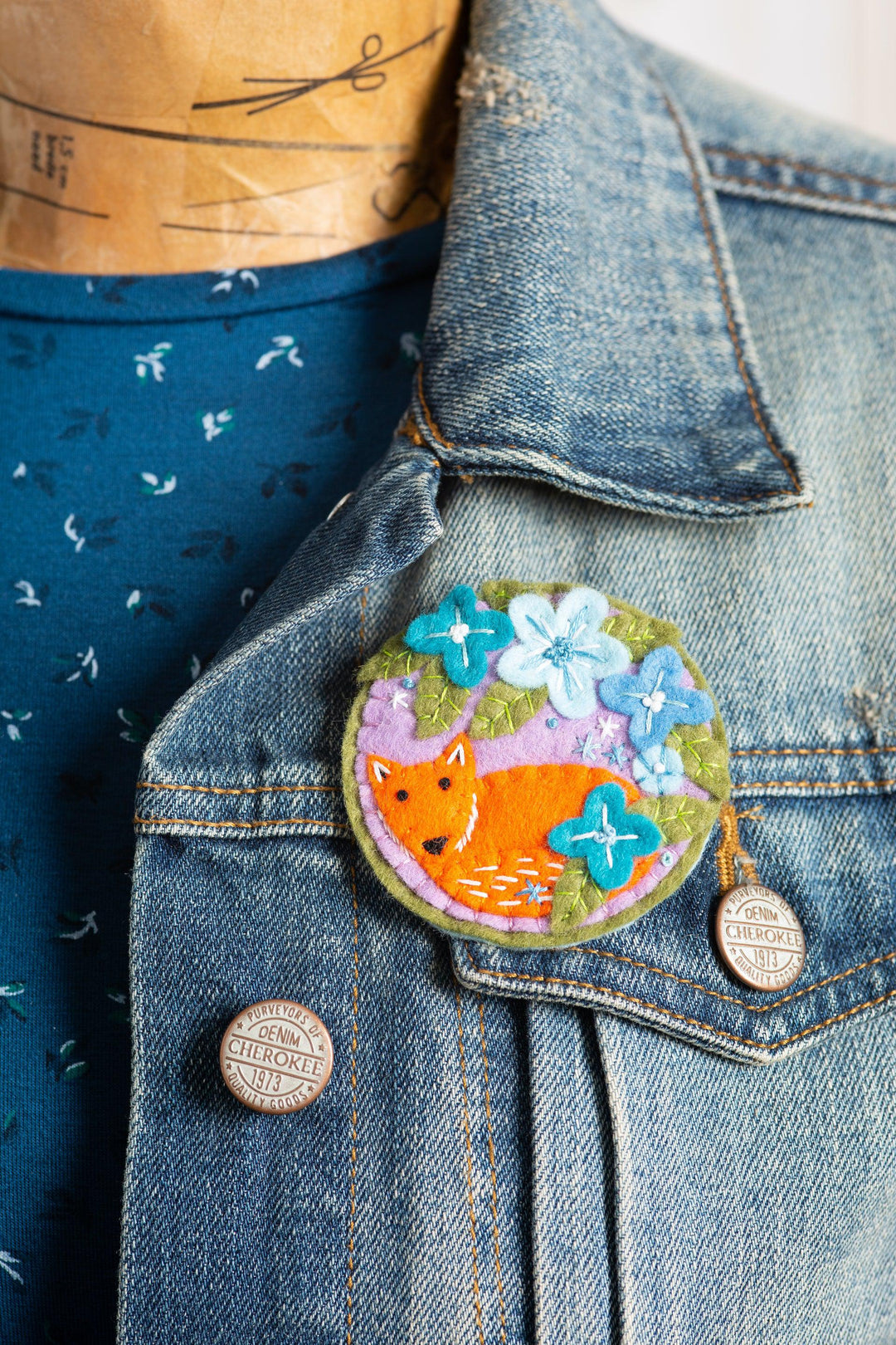 Fox Felt Craft Kit (Brooch)-Felt Craft-Hawthorn Handmade-Acorns &amp; Twigs