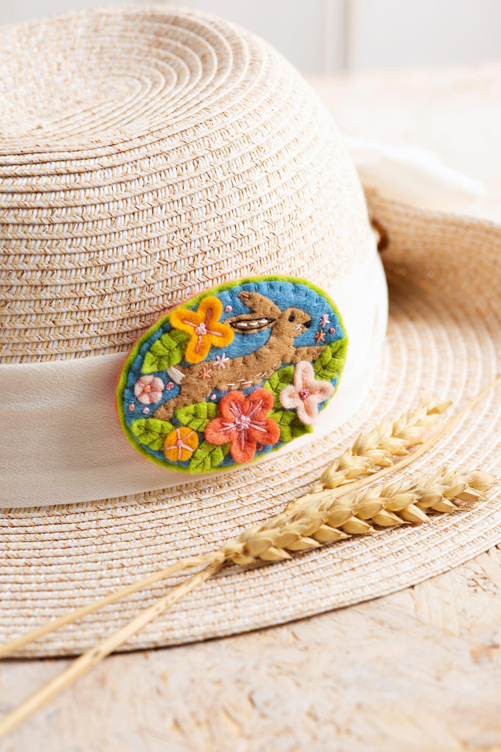 Hare Felt Craft Kit (Brooch)-Felt Craft-Hawthorn Handmade-Acorns &amp; Twigs