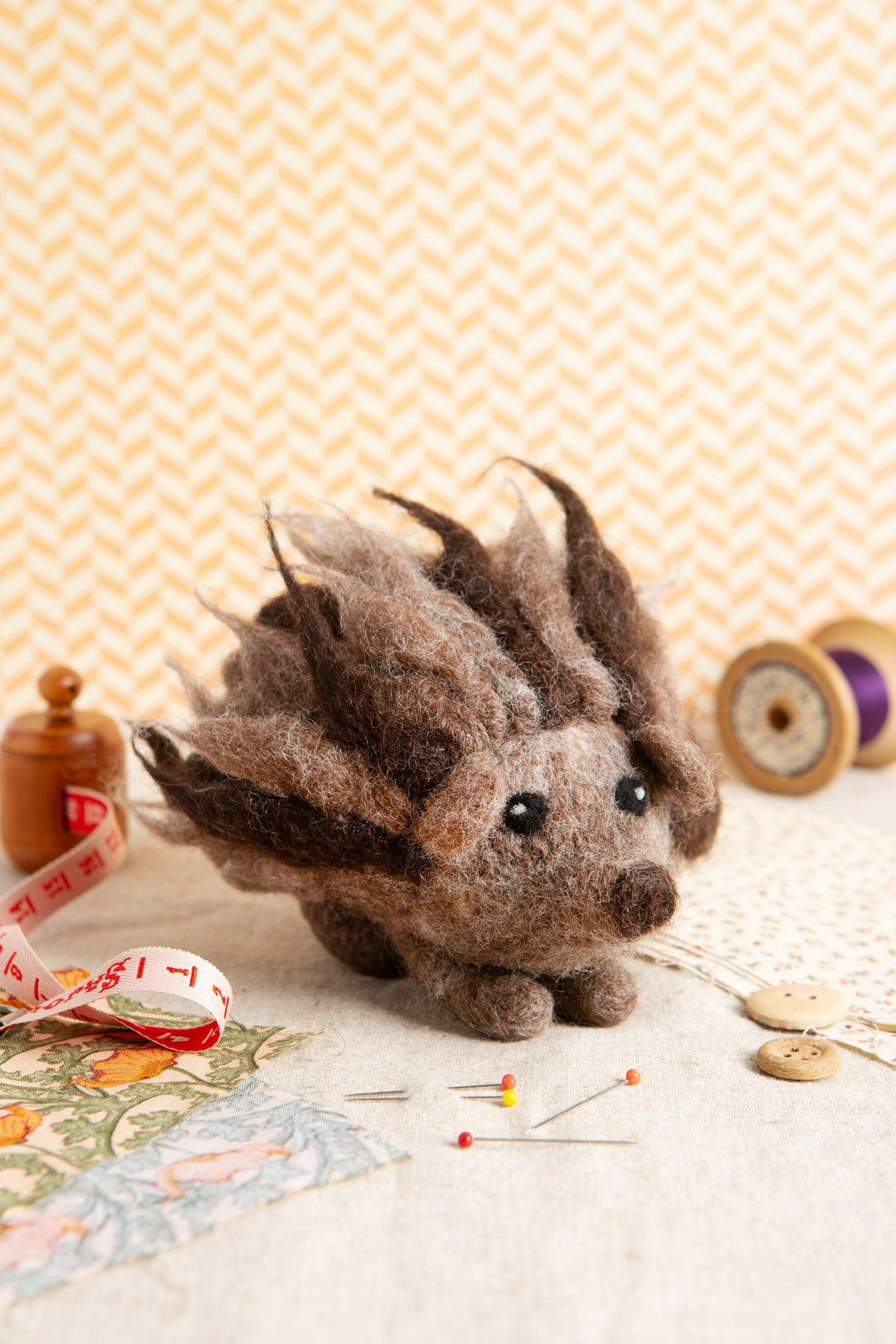 Hedgehog Needle Felting Kit-Needle Felting-Hawthorn Handmade-Acorns &amp; Twigs