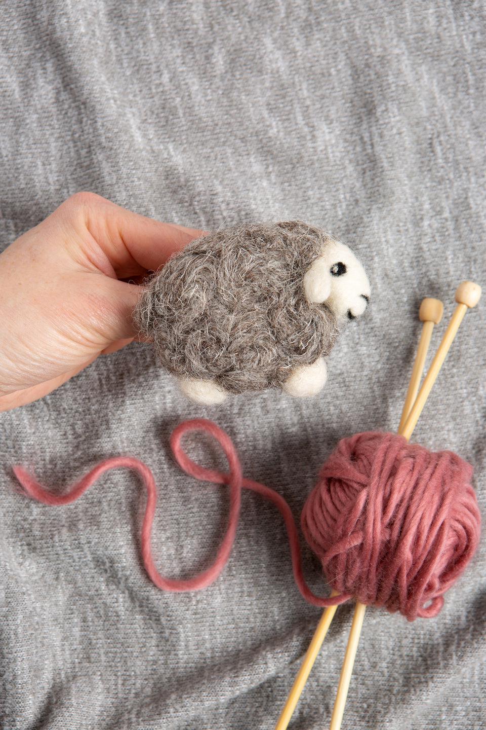 Herdwick Sheep Brooch Felting Kit-Needle Felting-Hawthorn Handmade-Acorns &amp; Twigs