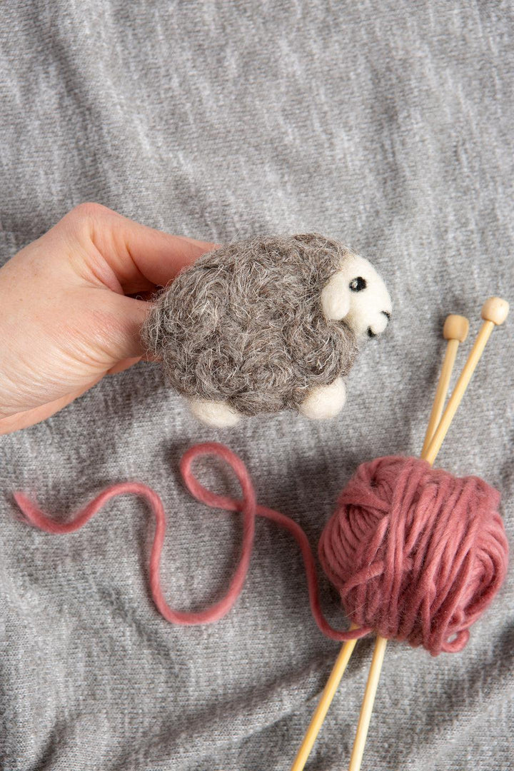 Herdwick Sheep Brooch Felting Kit-Needle Felting-Hawthorn Handmade-Acorns &amp; Twigs