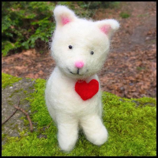 Kitties Needle Felting Kit - EASY-Needle Felting-WoolPets-Acorns &amp; Twigs