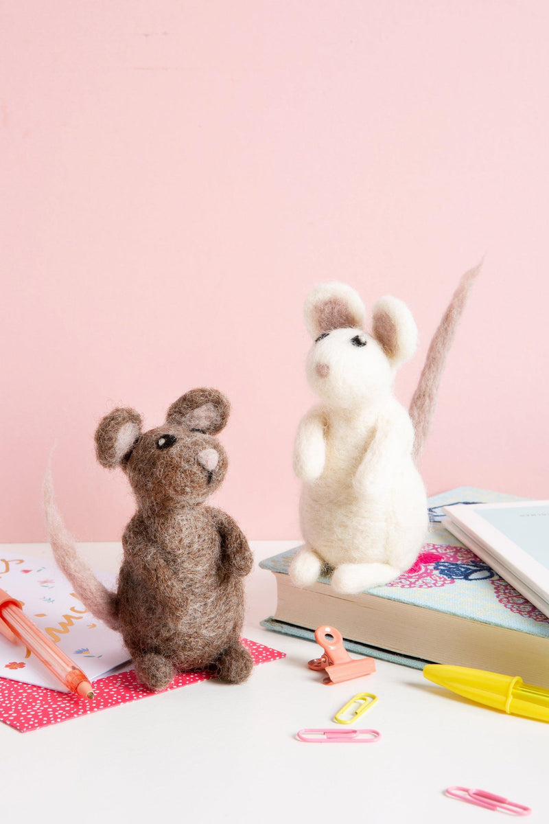 Mice Needle Felting Kit-Needle Felting-Hawthorn Handmade-Acorns & Twigs