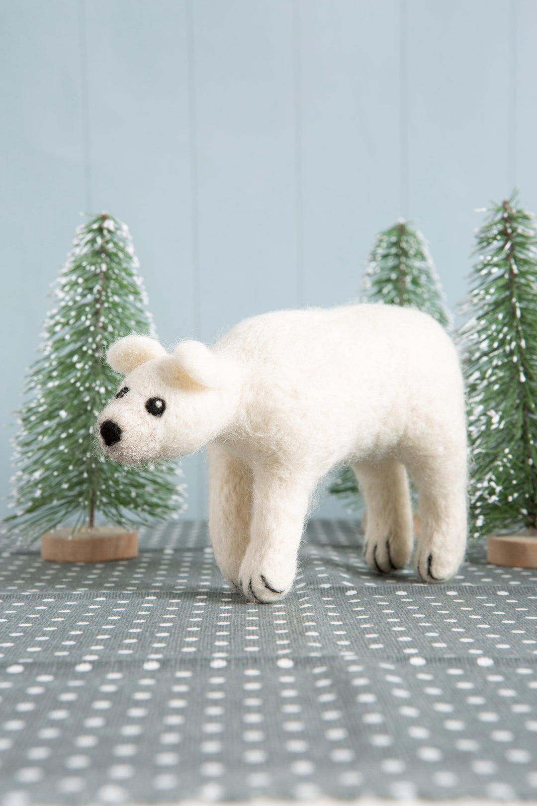Polar Bear Needle Felting Kit-Needle Felting-Hawthorn Handmade-Acorns &amp; Twigs