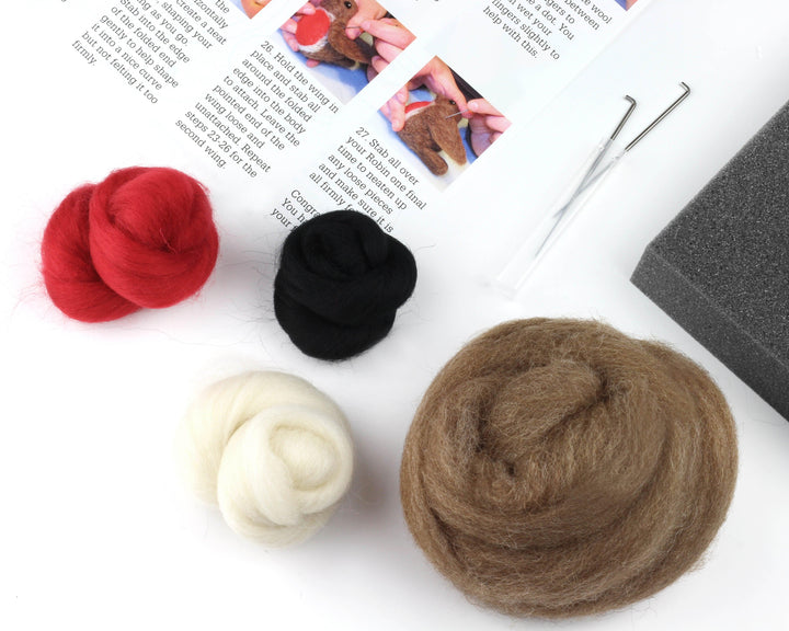 Robins Needle Felting Kit-Needle Felting-Hawthorn Handmade-Acorns &amp; Twigs