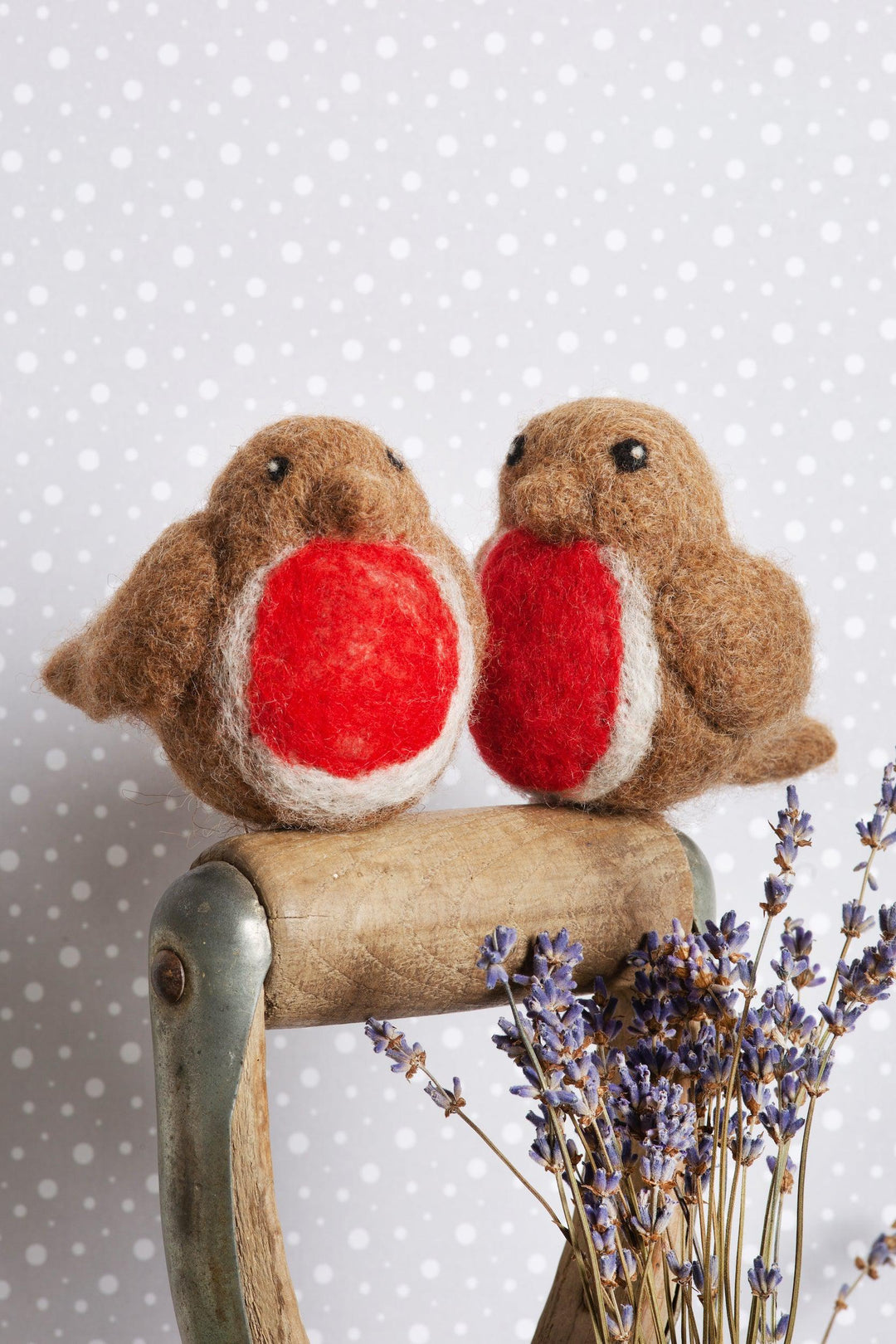 Robins Needle Felting Kit-Needle Felting-Hawthorn Handmade-Acorns &amp; Twigs