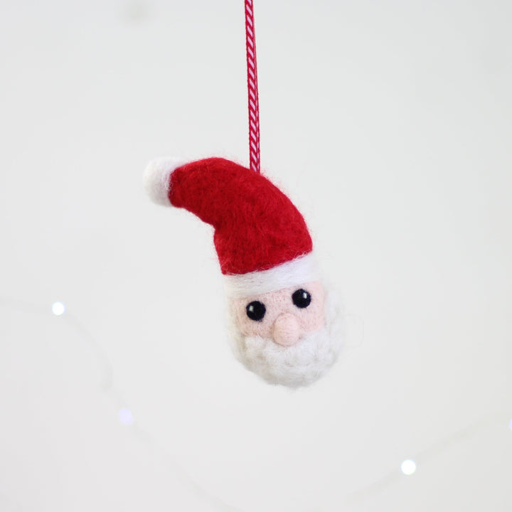 Santa Bauble Mini Felting Kit-Needle Felting-Hawthorn Handmade-Acorns &amp; Twigs