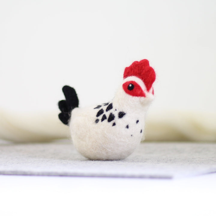 Sussex Chicken Needle Felting Kit-Needle Felting-Hawthorn Handmade-Acorns &amp; Twigs