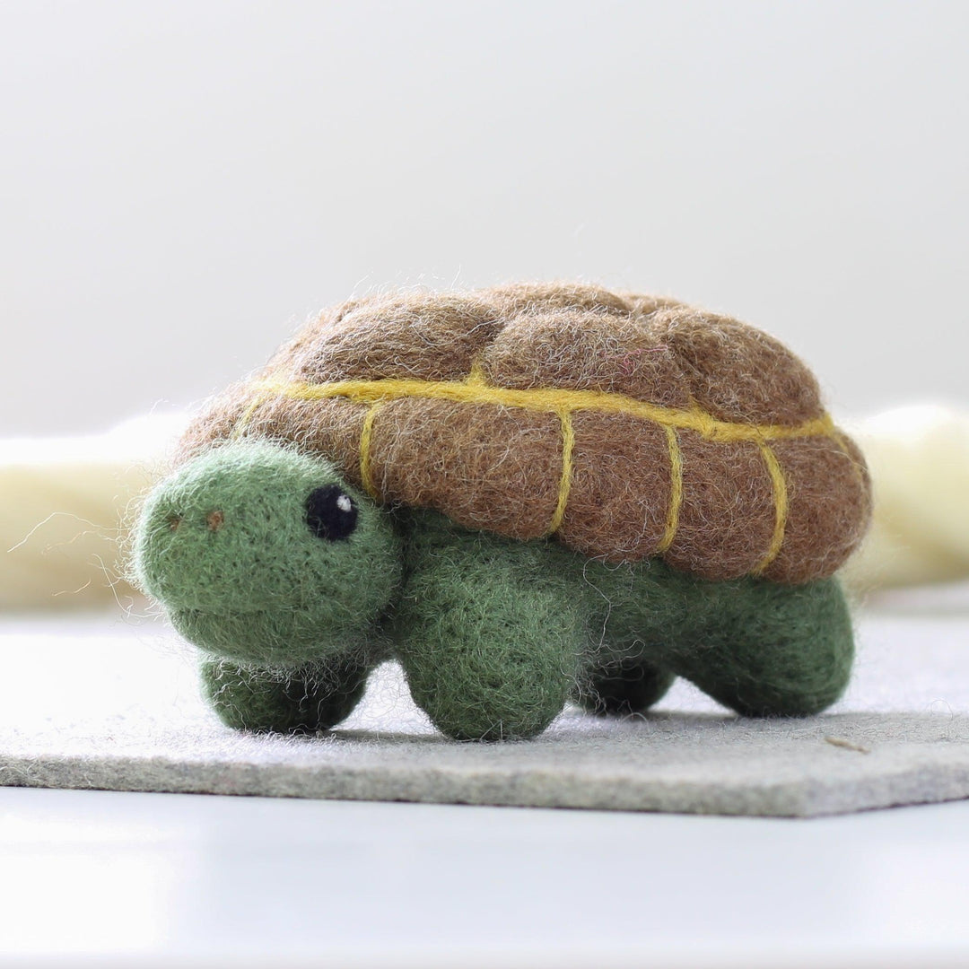 Tortoise Needle Felting Kit-Needle Felting-Hawthorn Handmade-Acorns &amp; Twigs