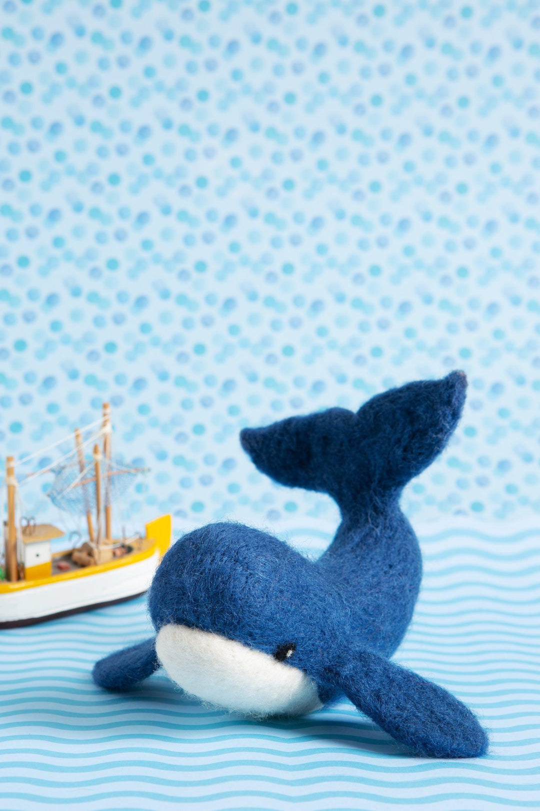 Whale Needle Felting Kit-Needle Felting-Hawthorn Handmade-Acorns &amp; Twigs